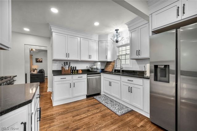 2108 Hampstead Road, Cleveland Heights, OH 44118