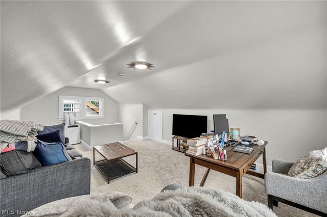 2108 Hampstead Road, Cleveland Heights, OH 44118