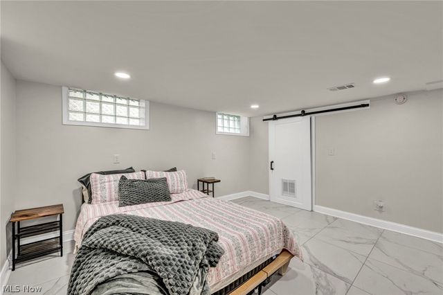 2108 Hampstead Road, Cleveland Heights, OH 44118