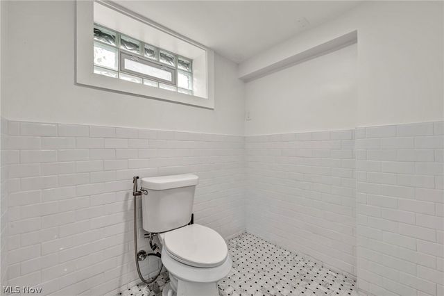 2108 Hampstead Road, Cleveland Heights, OH 44118