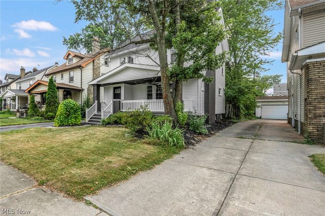 2108 Hampstead Road, Cleveland Heights, OH 44118