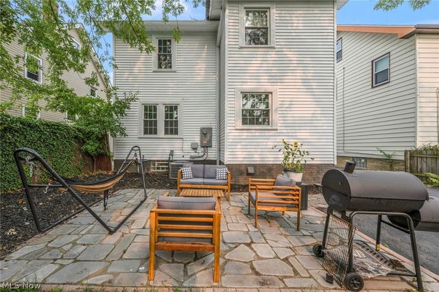 2108 Hampstead Road, Cleveland Heights, OH 44118