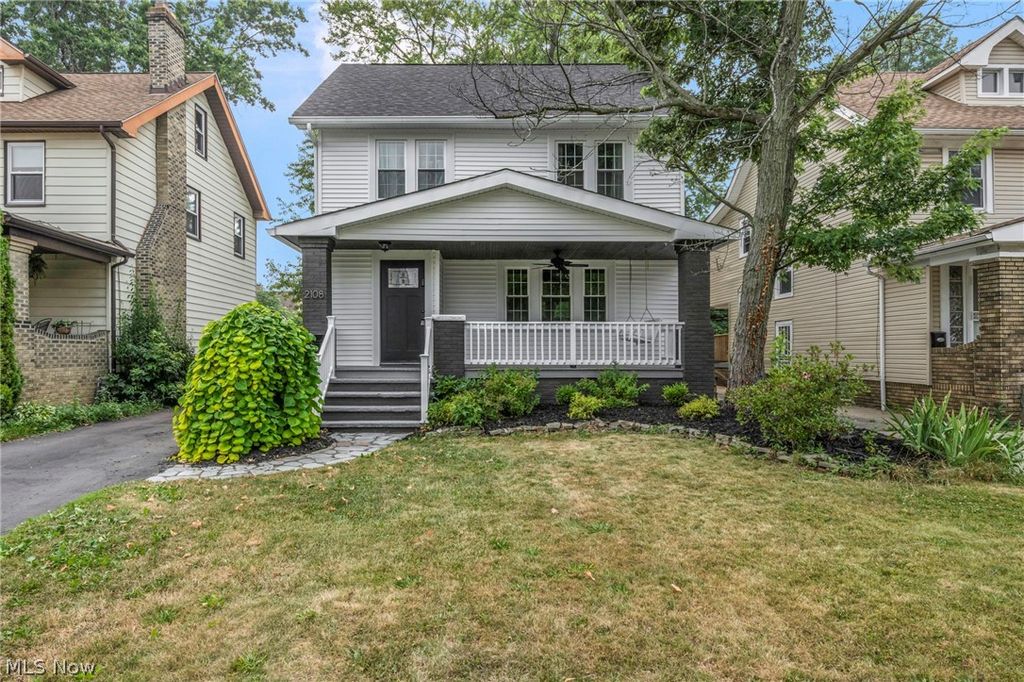 2108 Hampstead Road, Cleveland Heights, OH 44118