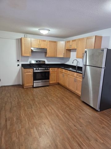 14 Tiffany 10, Salem, NH 03079