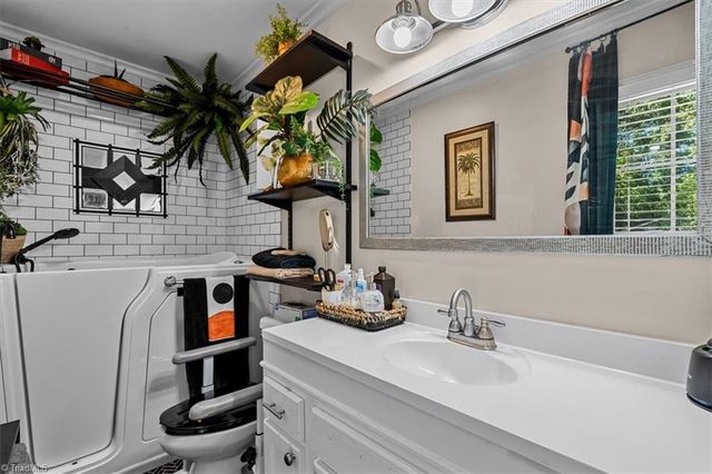 3403 Charing Cross Road, Greensboro, NC 27455