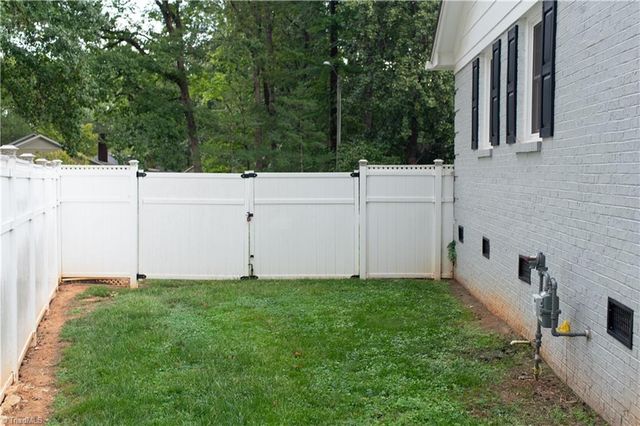 3403 Charing Cross Road, Greensboro, NC 27455