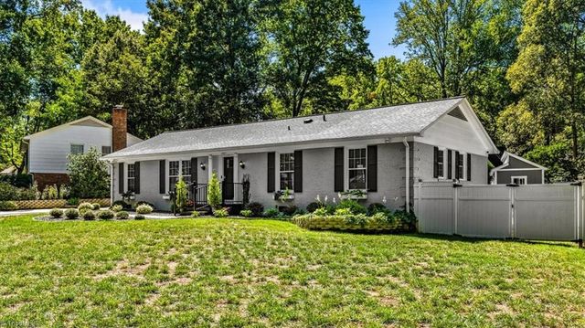 3403 Charing Cross Road, Greensboro, NC 27455