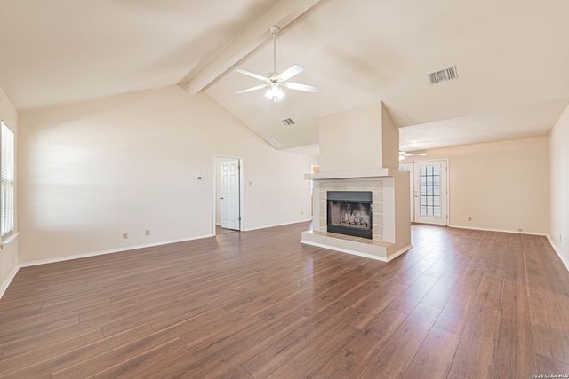 914 Ridge Ln, La Vernia, TX 78121