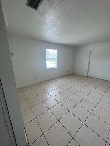 327 Silver Beach Road 1, Lake Park, FL 33403