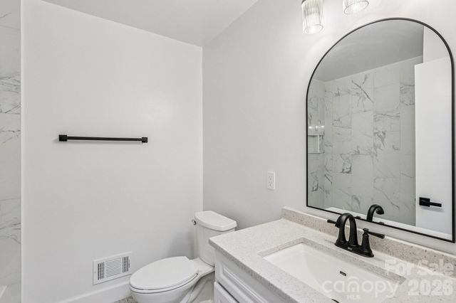 6711 Edenwood Place, Charlotte, NC 28212