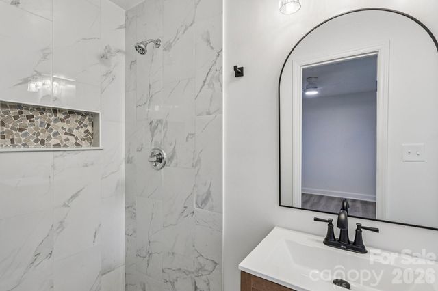 6711 Edenwood Place, Charlotte, NC 28212