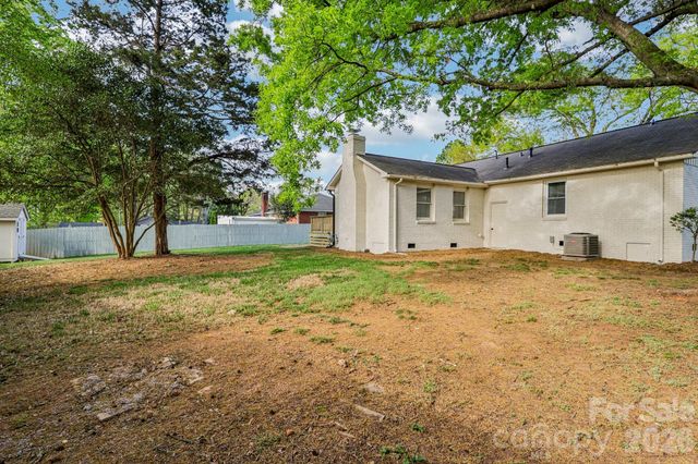 6711 Edenwood Place, Charlotte, NC 28212