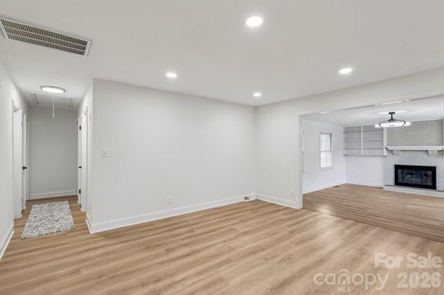 6711 Edenwood Place, Charlotte, NC 28212