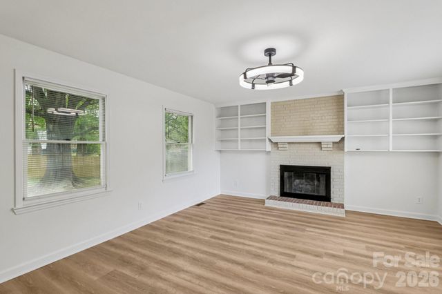 6711 Edenwood Place, Charlotte, NC 28212