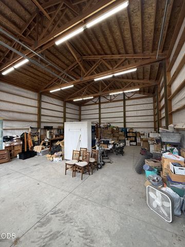 53080 Day Road, La Pine, OR 97739
