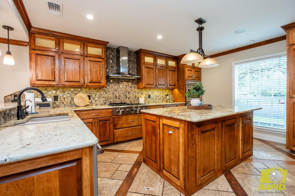 Image 15 of property listing at 5017 Blue Grama Trail, San Angelo, TX 76904