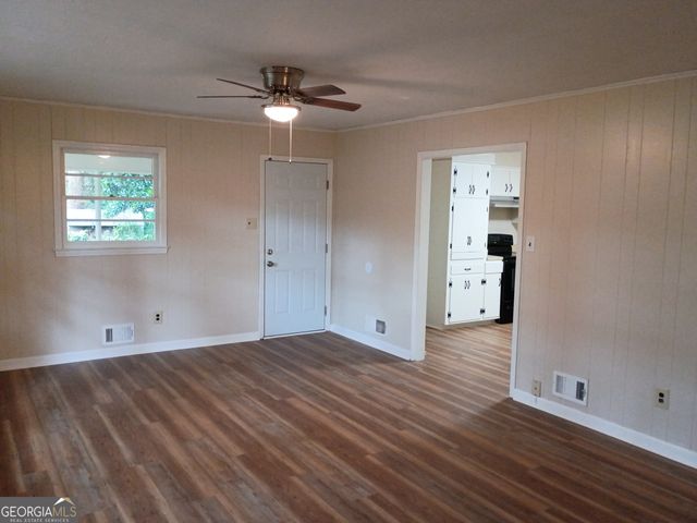 70 Fifth Street, Hartwell, GA 30643
