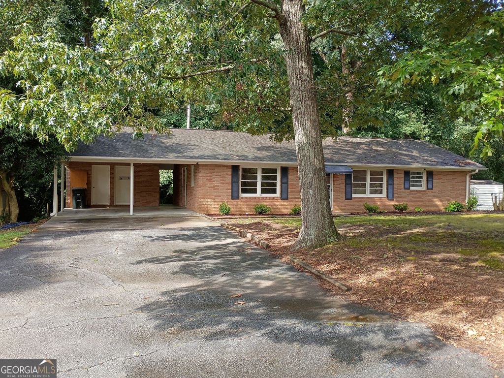 70 Fifth Street, Hartwell, GA 30643