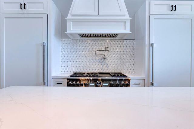 637 Bay Vista Drive, Seabrook, TX 77586