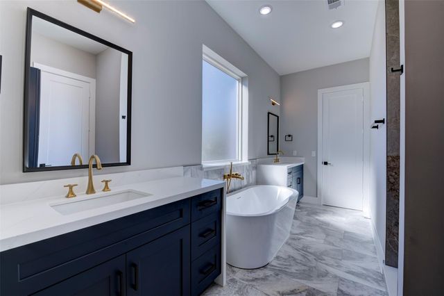 637 Bay Vista Drive, Seabrook, TX 77586