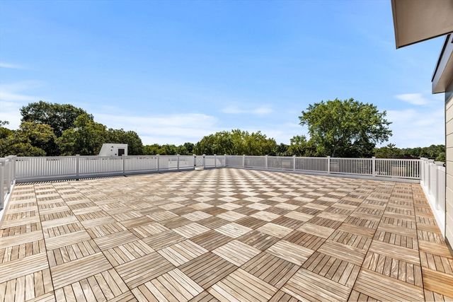 1114 Beacon St. 111, Newton, MA 02461