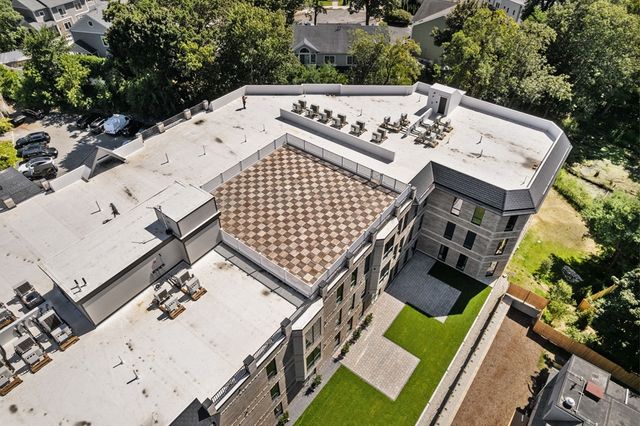 1114 Beacon St. 111, Newton, MA 02461