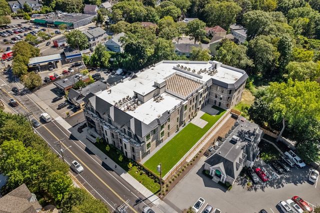 1114 Beacon St. 111, Newton, MA 02461