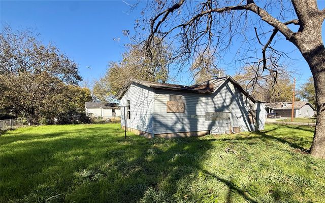 1220 Sherman Street, Waco, TX 76704