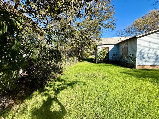 1220 Sherman Street, Waco, TX 76704