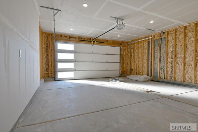 275 Birdie Thompson Drive, Idaho Falls, ID 83401