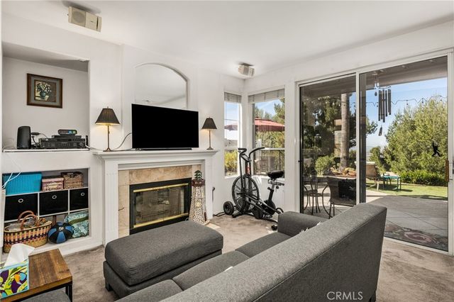 993 S Dylan Way, Anaheim Hills, CA 92808