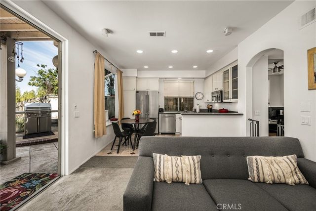 993 S Dylan Way, Anaheim Hills, CA 92808