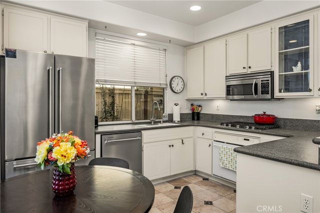 993 S Dylan Way, Anaheim Hills, CA 92808