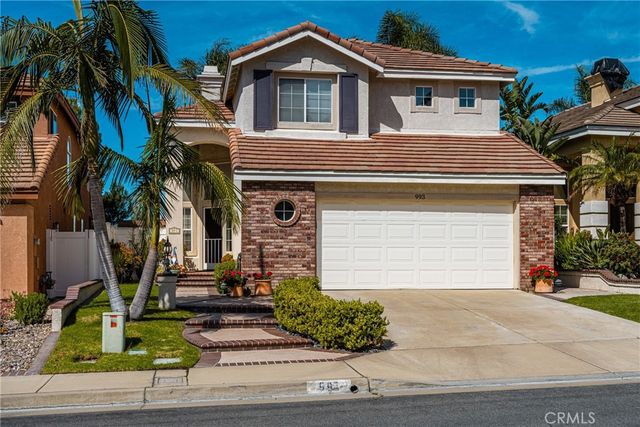 993 S Dylan Way, Anaheim Hills, CA 92808