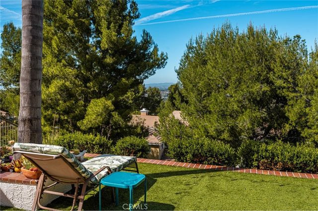 993 S Dylan Way, Anaheim Hills, CA 92808