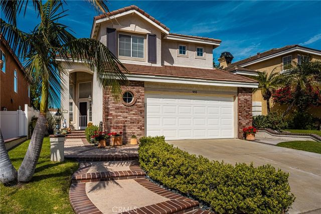 993 S Dylan Way, Anaheim Hills, CA 92808