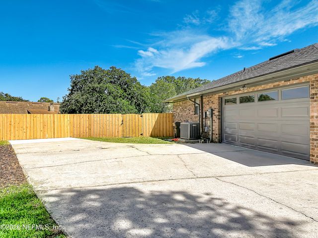 2675 LOOPRIDGE Drive, Orange Park, FL 32065