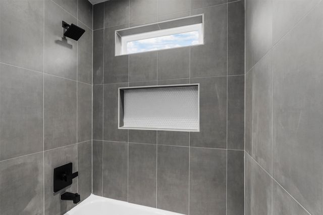 2217 Sayle Street B, Greenville, TX 75401