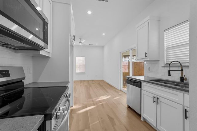 2217 Sayle Street B, Greenville, TX 75401