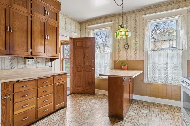 209 Orange Street, Hudson, WI 54016