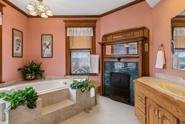 209 Orange Street, Hudson, WI 54016