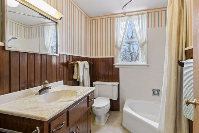 209 Orange Street, Hudson, WI 54016