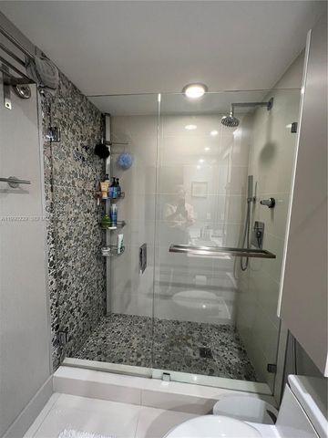 45 SW 9th St 1401, Miami, FL 33130