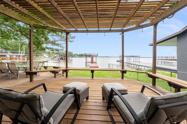 124 Harbor Drive, Gun Barrel City, TX 75156