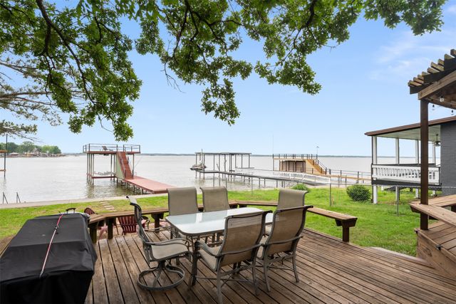 124 Harbor Drive, Gun Barrel City, TX 75156