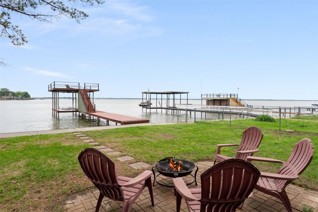 124 Harbor Drive, Gun Barrel City, TX 75156