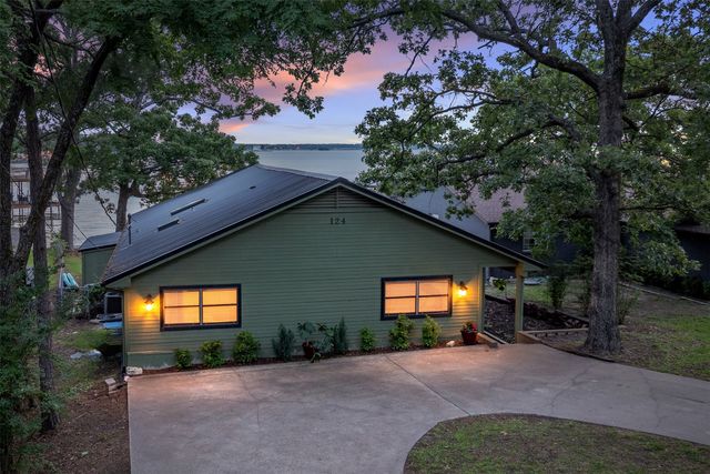 124 Harbor Drive, Gun Barrel City, TX 75156