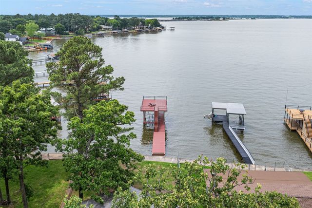 124 Harbor Drive, Gun Barrel City, TX 75156