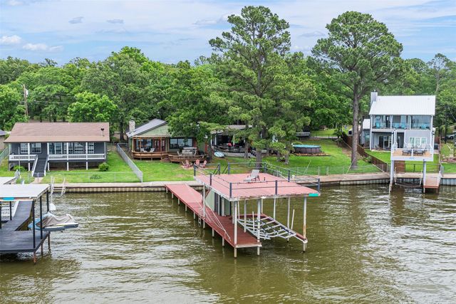 124 Harbor Drive, Gun Barrel City, TX 75156