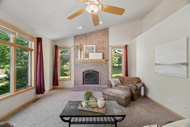 W7057 FOREST GLEN COURT, Greenville, WI 54942